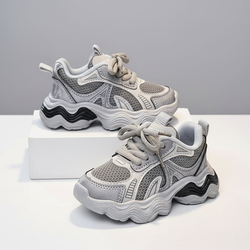 נעלי ספורט לילדים